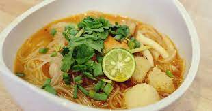 Jadi ternyata memasak kuah mie ayam homemade yang lezat ini hanya butuh 10 bahan dan dalam 4 langkah saja bun. Resep Mie Bihun Kuah Pedas Asam Manis Faktualnews Co