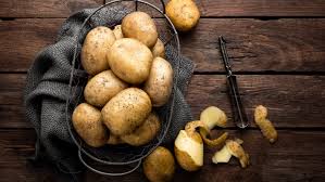 From yukon golds to fingerlings, learn what these different potatoes are best used for. The Difference Between Every Kind Of Potato
