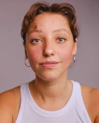 Cara Dougherty's Instagram, Twitter & Facebook