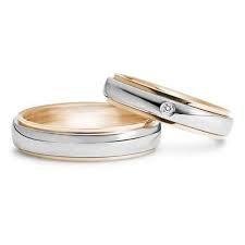 Gold Wedding Bands Made Of Two Colors Of Gold With Diamond Etsy Cincin Tunangan Cincin Kawin Cincin