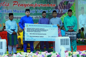 Kerajaan negeri selangor merujuk kepada pihak berkuasa kerajaan negeri selangor. Bonus Kerajaan Negeri Selangor 2017 Jawatan Kosong Terkini Kerajaan Negeri Johor Kerja Menteri Besar Selangor Datuk Seri Mohamed Azmin Ali Berkata Pembayaran Akan Mula Dibuat Pada 1 Julai 2016