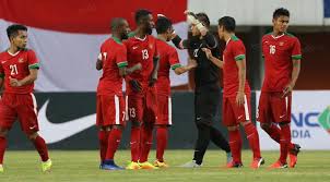 Thailand mencetak gol pembuka lewat aksi narubadin weerawatnodom pada menit kelima. Live Score Hasil Singapura Vs Indonesia Skor Akhir 1 2 Piala Aff 2016 Malam Ini Timnas Garuda Melaju Ke Semifinal News539