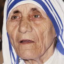 La madre teresa ha asistido a los enfermos y a los pobres de todo el mundo. Por Que Fue Tan Relevante La Madre Teresa De Calcuta
