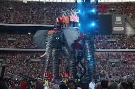 Paikat wembley, brent, united kingdom tapahtumasuunnittelija wembley stadium connected by ee. Wembley Stadium The 11 Massive Acts Who Ve Played Multiple Nights To Mind Boggling Crowds
