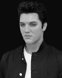 Maik brüggemeyers erinnert an den 1977 verstorbenen sänger. Elvis Presley Biografie Who S Who