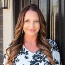 Stephanie Campa's Instagram, Twitter & Facebook