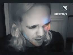 Hey looking to form or join a band. I just sing, I live in birkenhead,  anyone interested get in touch x