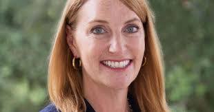 Jennifer Cecil's Instagram, Twitter & Facebook