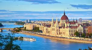 Буквально — «венгерская страна, страна венгров» (magyar (модёр) «венгерский/ая/ое» и ország (орсаг) «страна». Vengriya Stranica 3 Mezhdunarodnye Investicii