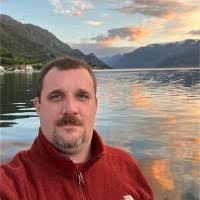 Brad Tipton's Instagram, Twitter & Facebook