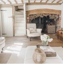 Pin By Tatjana On Cottage Interiors In 2020 Cottage Interiors Farm House Living Room Cottage Living Rooms