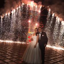 Visita cuenca con nh y descubre las casas colgantes, la ciudad encantada o la catedral, mientras te alojas en el mejor hotel. Mi Boda En Cuenca Fotos Videos Photo Book Cuenca Ecuador Novia Novio Iglesia Celebracion Fiesta Catering Salon Recepcion