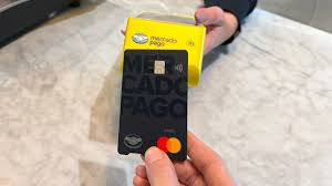 ¡Nafta en Cuotas! ¿Mercado Pago Revoluciona las Estaciones de Servicio? - Imagen principal del artículo