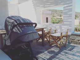 Η ανάρτηση από το μαιευτήριο. Iwanna Pappa Oi Prwtes Kalokairines Diakopes Me Ton Enos Etoys Gio Ths