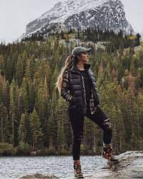 35 Sporty Winter Workout Outfit For Women Cute Hiking Outfit Workout Outfits Winter Hiking Outfit Women