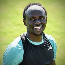You've gotta feel for Sadio Mané's hairline. Not even Man City are that far  behind...👴🏿