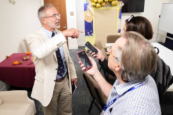 U.S. Rep. Andy Harris declines to apologize to student reporter