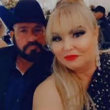 📷𝙑𝙄𝘿𝘼 𝙎𝙊𝘾𝙄𝘼𝙇 Hoy felicitamos al profr. Efraín Luján, primera voz  y líder de la agrupación Los de la Leyenda de Ojinaga por celebrar un año  más de vida. 🎉Muchas Felicitaciones!!🎼 🌎OJINAGA Noticias