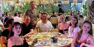 Tam ismi ali rıza sergen yalçın'dır. Sergen Yalcin Tatile Cikti Karadeniz Gazetesi