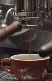Café Requentado Faz Mal A Saude Https Encrypted Tbn0 Gstatic Com Images Q Tbn 3aand9gcrjtmtdvf706eonaqxu9902hhwatagk9uvmsw Usqp Cau