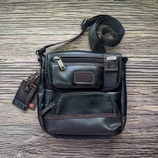 Buy the newest tumi sling in hong kong with the latest sales & promotions ★ find cheap offers ★ browse our wide selection of products. Tumi Original Men S Barton Alpha Bravo Sling Crossbody Messenger Leather Bag Men S Fashion Bags Sling Bags On Carousell