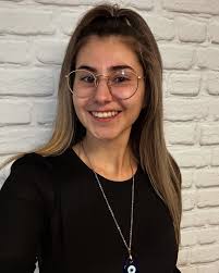 Introducing our newest team member, Olyna Oleskiw 🌿 Oly will be joining us  February 4th as a hairstyling apprentice + is taking