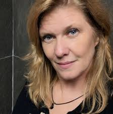 How to find a lost cat in Calhoun County?