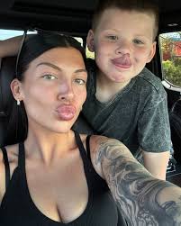 Mariah (@duramaxprincess___) • Instagram photos and videos