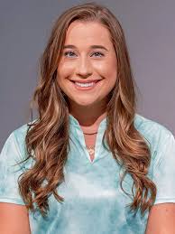 Ashley Looper's Instagram, Twitter & Facebook