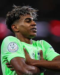 Lamine Yamal hit Kylian Mbappé's celebration after scoring vs Athletic Club  👀