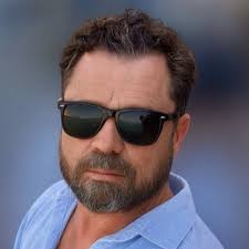 Daniel Bienlien (@DanielJBienlien)