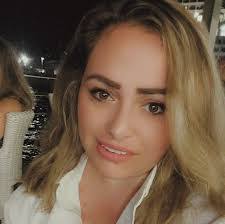 Amela Mekic's Instagram, Twitter & Facebook