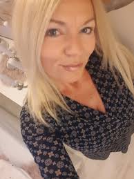 Pozdrawiam życząc miłej soboty 😊😃