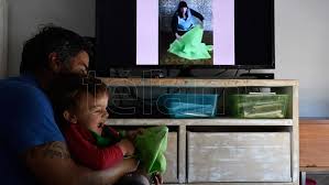 Presentación de las letras y los sonidos del español con actividades para aprender a leer y a pronunciar en español. Con Sistemas Virtuales Juegos Y Actividades En Familia Los Jardines Enfrentan La Pandemia Telam Agencia Nacional De Noticias