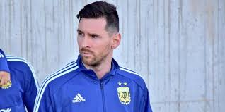 Más de seleccion argentina de futbol. Messi Mostro Como Sera La Nueva Camiseta De Argentina Selecciones Nacionales Futbolred