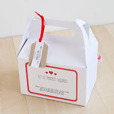 Elige entre miles de diseños originales y sorprende a la feliz pareja. Kit Regalo Para Recien Casados Regalos Originales
