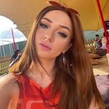 Lydia Wade (@lydiaa_wade)