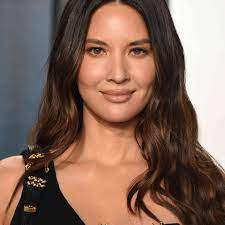 The asymmetrical bob is one of the best layered haircuts for round faces. 28 Of The Best Hairstyles For Round Faces