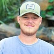 Lisa Schewe's Instagram, Twitter & Facebook