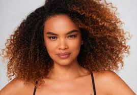 Ex-campeã do Dança dos Famosos, Lucy Ramos declara torcida para Juliana  Alves: