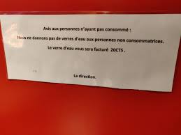 Vu A Mcdonalds Porte De Vincennes C Est Pas Obligatoirement Gratuit L Eau France
