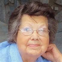 Beth Tackett's Instagram, Twitter & Facebook