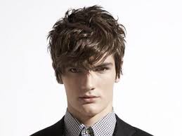 Women can cut their hair short for numerous reasons as well, whether it be a feminist statement, convenience, or just the freedom of rocking a cute short hairstyle. Hairstyles For Wavy Hair 3 Mens Hairstyles Short Mens Hairstyles Haircuts For Men