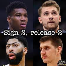 Which one is better signing ✌️✌️