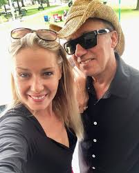 We are all set up and ready to “Rock the Block” here in beautiful downtown  Morris! The sun is shining and we are all set to warm up the stage before  Snap