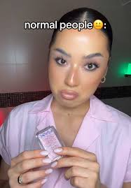 Influencers vs Normal People: The Makeup Humor Debate