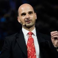 Kimberly Rath's Instagram, Twitter & Facebook