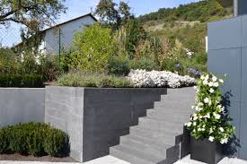 Heim Galabau Eine Aussenanlage Der Besonderen Klasse Vorgarten Garten Ideen Garten