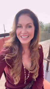 Hey basketball fans… Look who I ran into at dinner last night: My old pal  Reggie Miller! We haven't seen each other for decades since my Fox Sports  days and got to