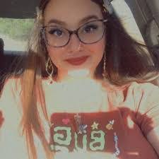 Leigh Estes's Instagram, Twitter & Facebook